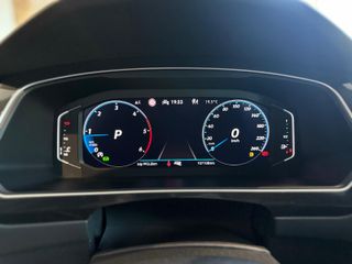Volkswagen Tiguan 2.0 TDI R-LINE 200CV 