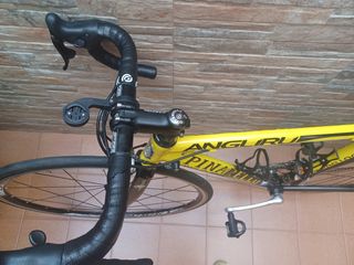 Bicicleta  Pinarello  Angliru + rodillo Tacx 