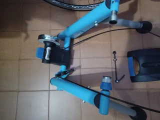 Bicicleta  Pinarello  Angliru + rodillo Tacx 