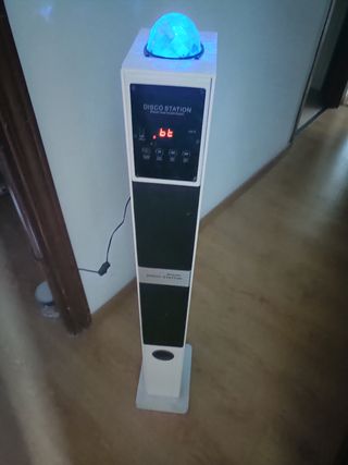 Torre de música  blanco 
Bluetooth,radio y  luces
