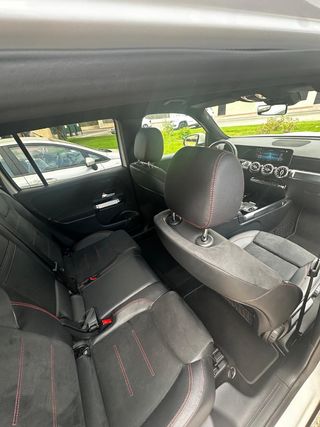 Mercedes-Benz GLB (X247) 2021