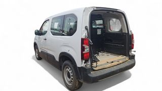 PARAGOLPES TRASERO PEUGEOT RIFTER