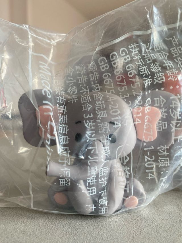 Figura Elefante Gris y Rosa