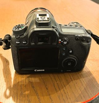 Fotocamera Canon EOS 6D + Obiettivo Canon EF 24-105