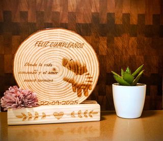 Tronco y soporte de Madera personalizado.