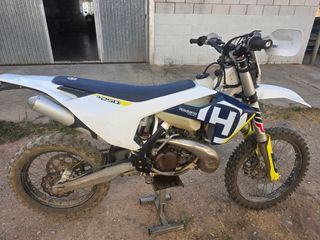 Moto de Enduro Husqvarna te250i 2018