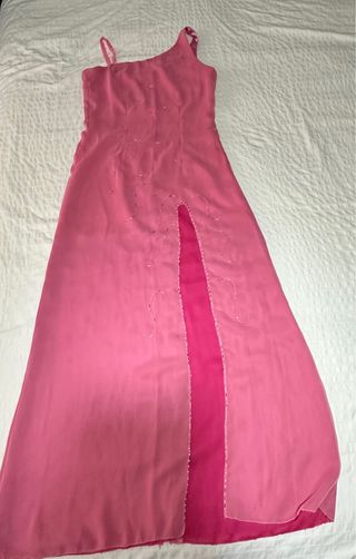 Vestido largo rosa con abertura