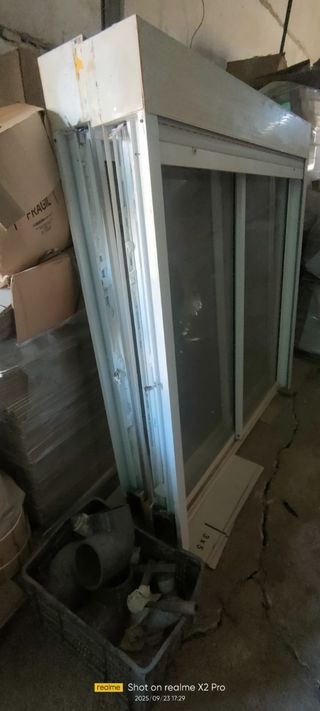 2,Ventana de aluminio corredera
