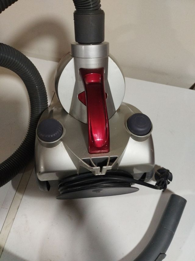 Aspiradora Ciclónica 1400W