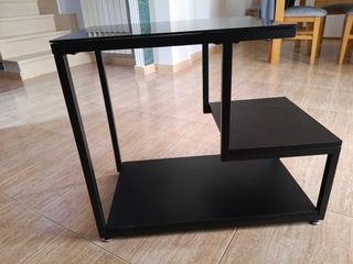 Mesa auxiliar negra cristal templado y metal