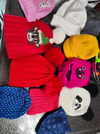 Cappellini bimba assortiti