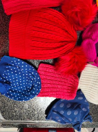 Cappellini bimba assortiti