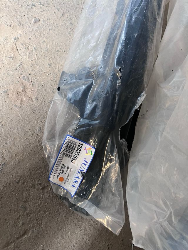 Paragolpes delantero  Golf IV 4 y traviesa frontal