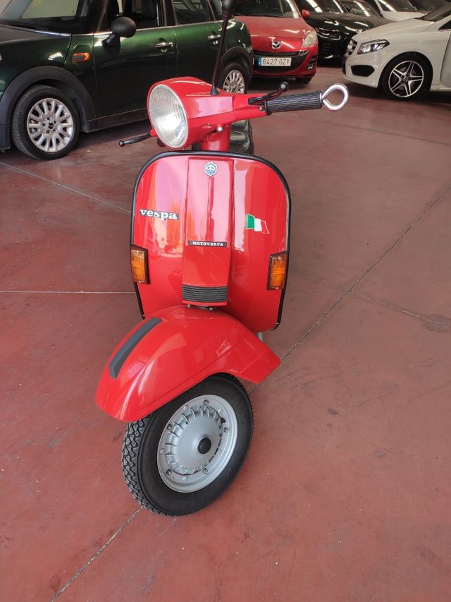 Vespa PX 200 Iris Roja