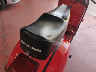 Vespa PX 200 Iris Roja