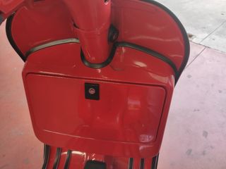 Vespa PX 200 Iris Roja