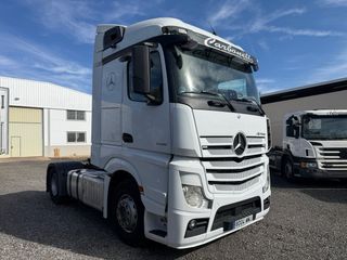 Mercedes Actros 1845