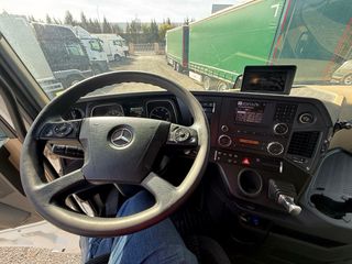 Mercedes Actros 1845