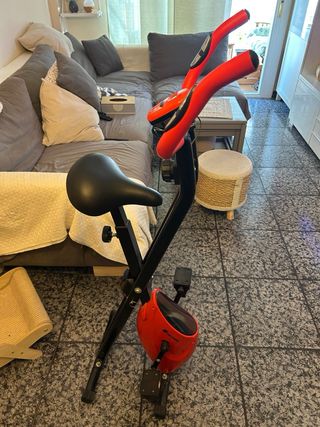 Bicicleta Estática Roja