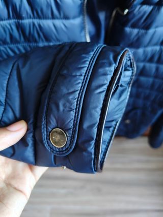 Chaqueta Zara azul acolchada