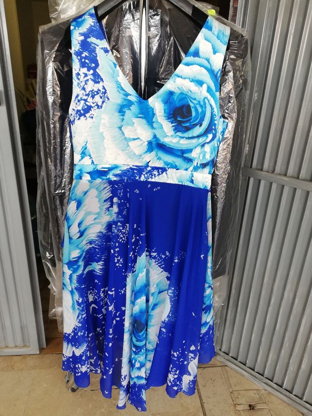 Abito elegante fantasia floreale blu e bianco