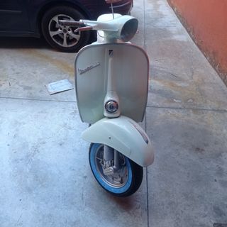 Restauro Vespa d'epoca