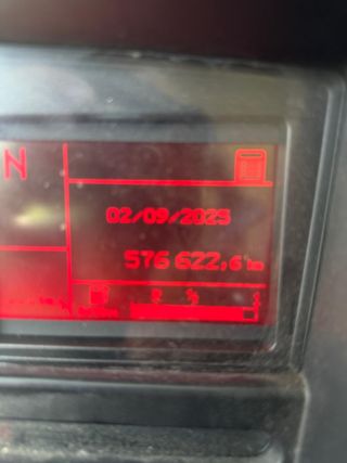 renault trucks  18.320wide 2015