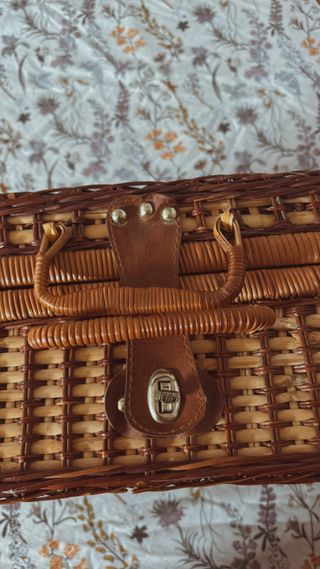 Cesta de picnic de mimbre