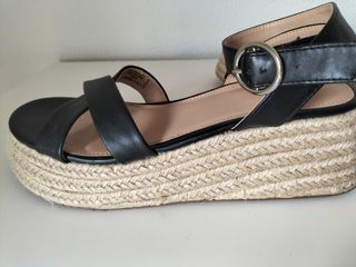Cuñas esparto negras. Un uso
