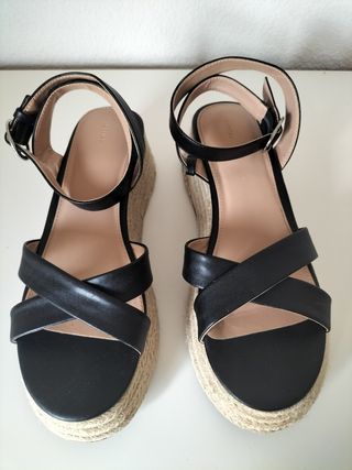 Cuñas esparto negras. Un uso