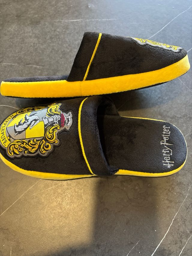 Chinelos Harry Potter Hufflepuff Masculinos