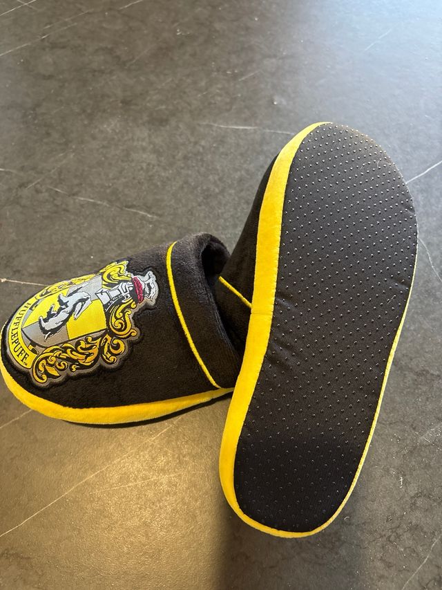 Chinelos Harry Potter Hufflepuff Masculinos