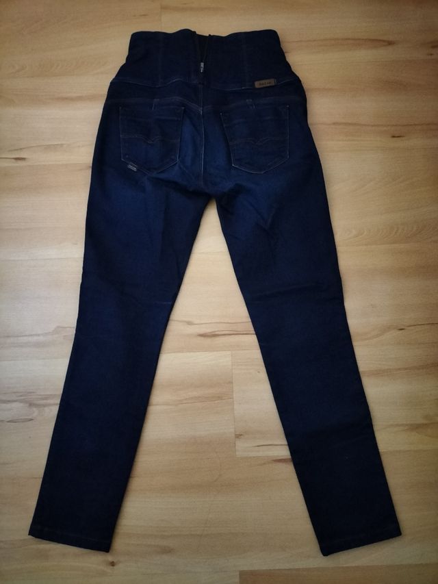 Pantalones vaqueros mujer tiro alto