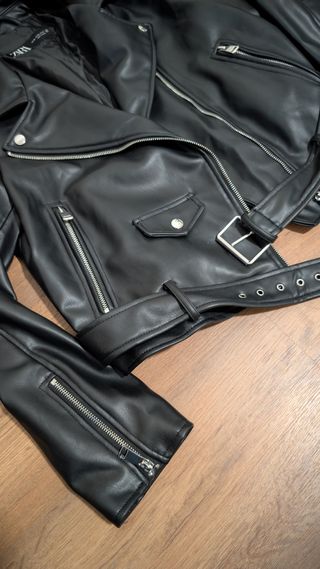 Chaqueta Cuero Sintético Zara Negra