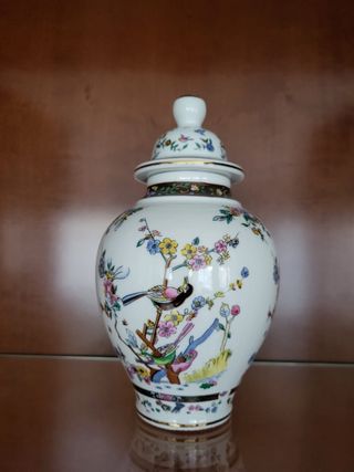 Jarrón de Porcelana con pájaros