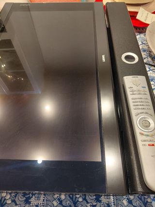 Televisor Loewe Negro