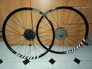 Ruedas Giant Gravel Disc