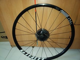 Ruedas Giant Gravel Disc
