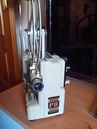 Proyector Eumig P8 Beige/Negro