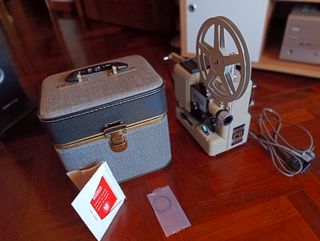 Proyector Eumig P8 Beige/Negro