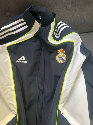 Chaqueta Real Madrid Adidas Negra y Blanca