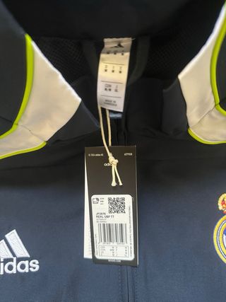 Chaqueta Real Madrid Adidas Negra y Blanca