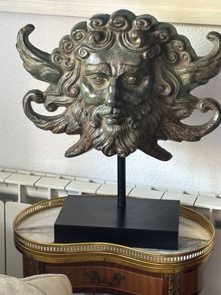 Escultura antigua de bronce 49cm x 48