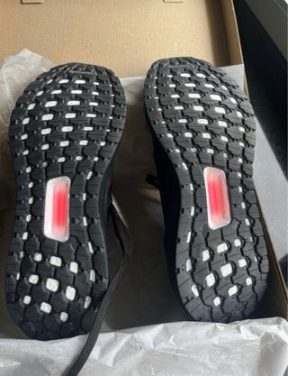 Adidas Ultraboost 20 - Talla 42 2/3 - Negro