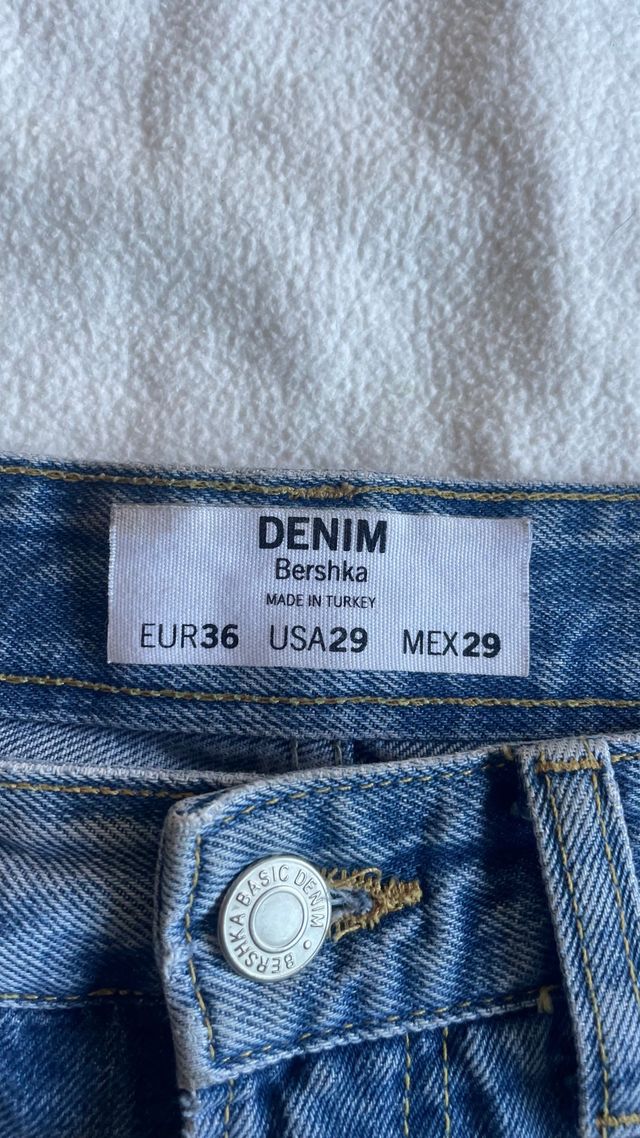 PRECIO NEGOCIABLE Vaqueros cortos rotos denim