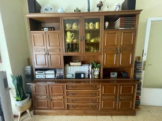 Mueble de salón de madera