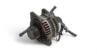 ALTERNADOR OPEL ASTRA H BERLINA