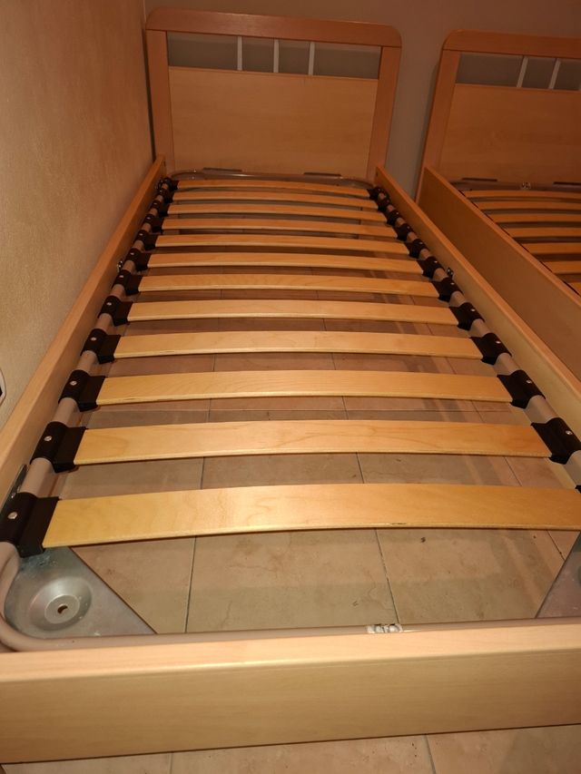 Coppia Letti Singoli Legno e Metallo