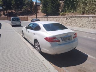 Infiniti Q70 Híbrido – VQ35HR de 350Z, 2012 año