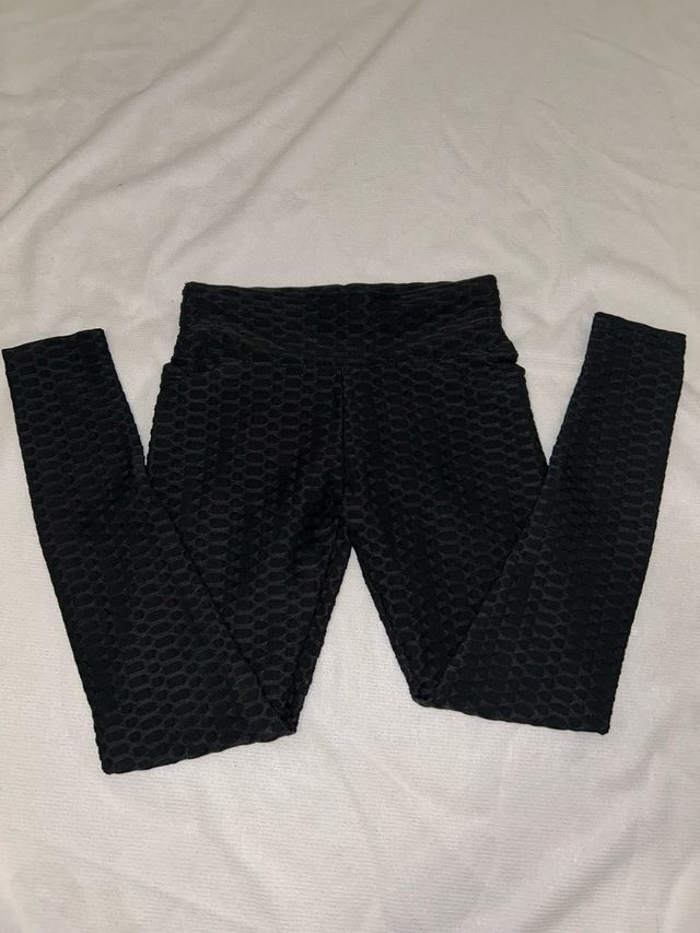 Mallas negras texturizadas